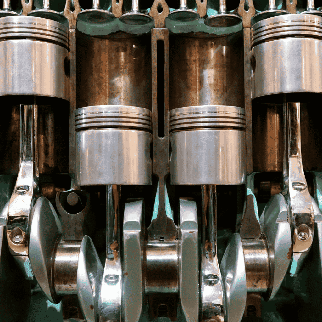 Jaký je rozdíl mezi benzínovým a naftovým motorem a co když natankuji špatné palivo?